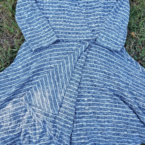 Massimo Supply Co., L, Lt. Blue w/ white stripes. - Picture 2 of 8